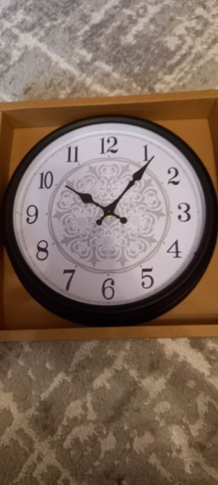 Zegar ścienny nowy czarny 35 cm