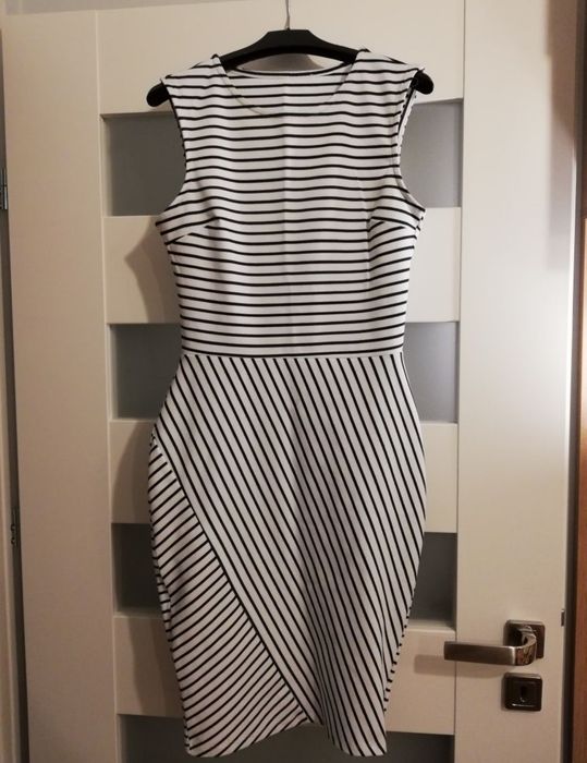 Sukienka Reserved XS