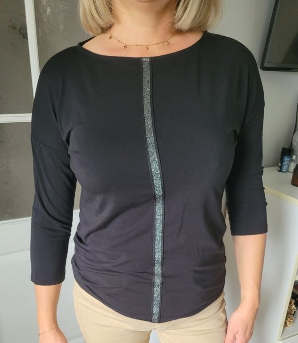 Elegancka bluzka z srebrnym paskiem