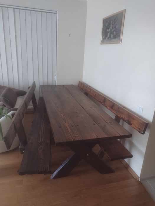 Продам  стіл та дві лавки для саду , все нове.