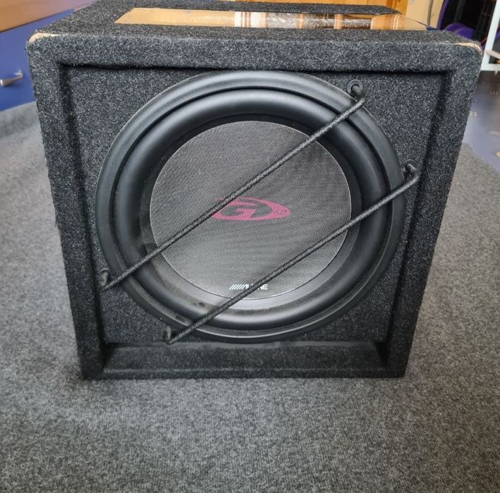 Alpine SBG-1224BR корпусний сабвуфер типу Bass Reflex