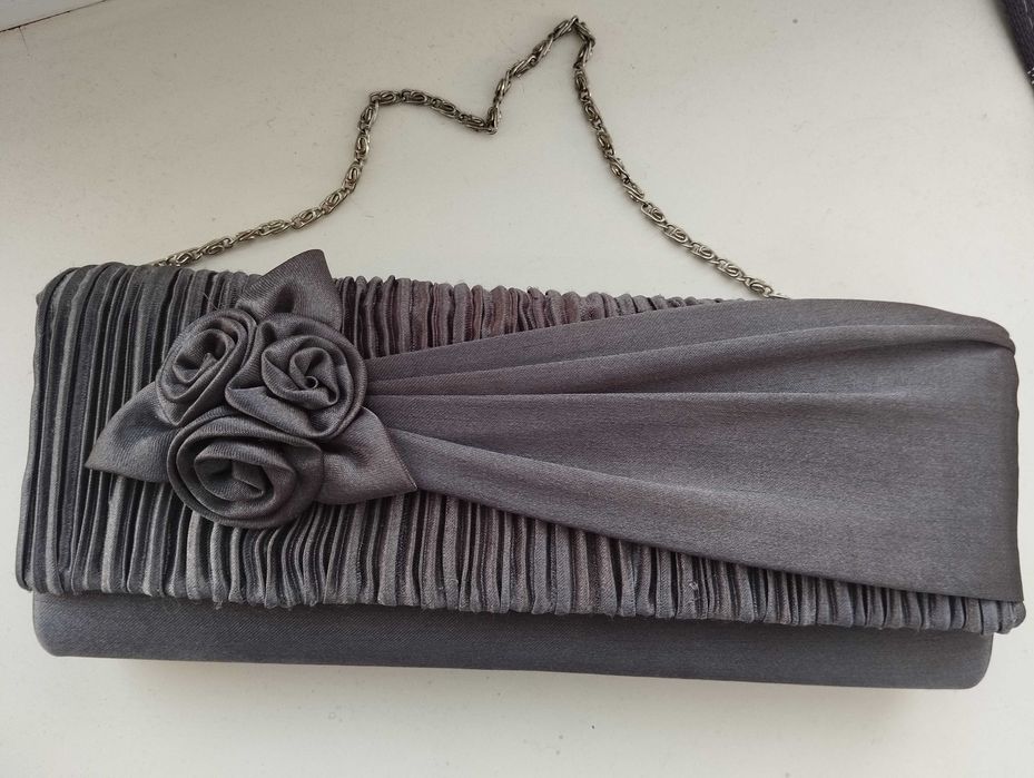 Продам клатч, в чудовому стані