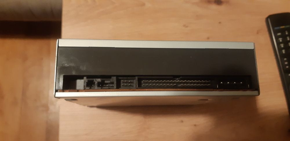 Sprzedam nagrywarke LG