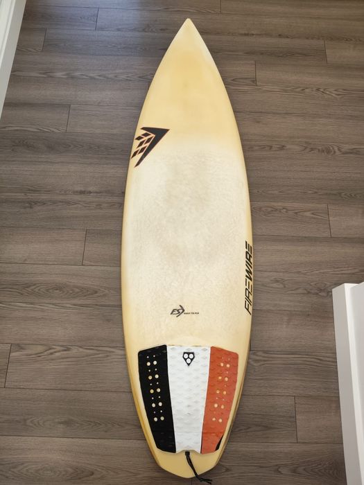 Prancha de surf Firewire, modelo Hellfire,
