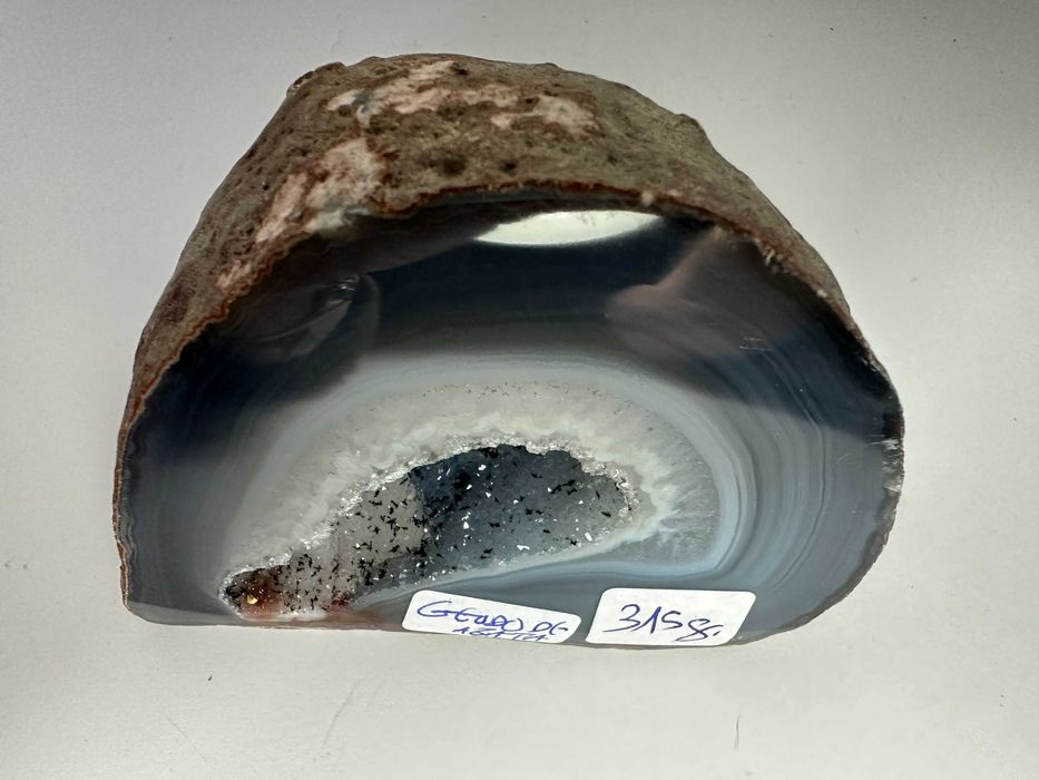 Geodo de ágata novo,  com 315 g,