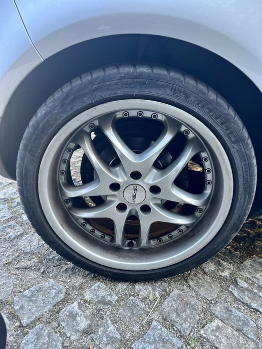 Jantes Dezent 18 com pneus