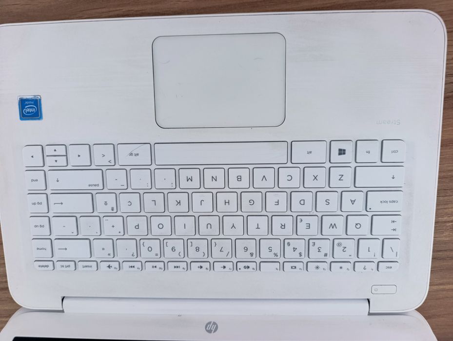 HP stream 11 - y000