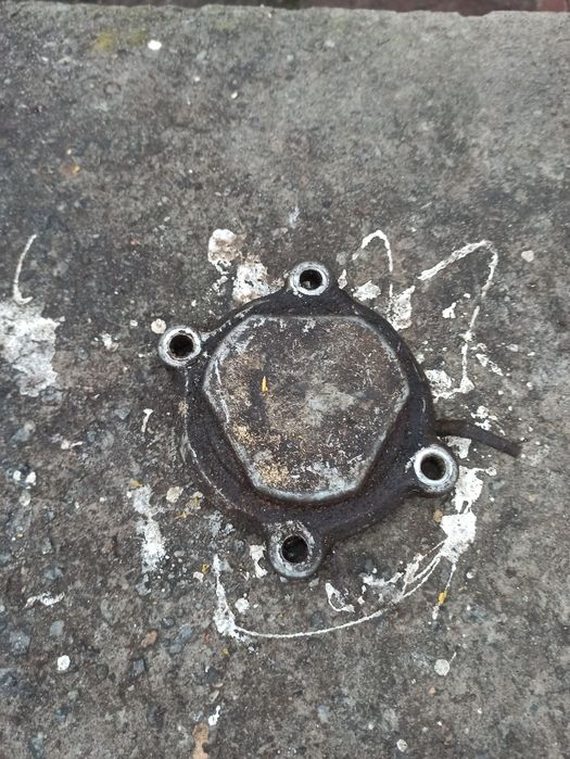 Кришка заднього подшипника пром вала кпп зил маз