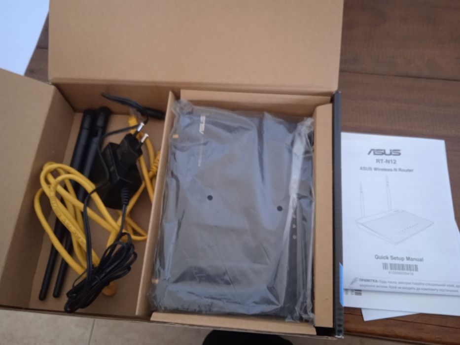 Router ASUS RT-N12