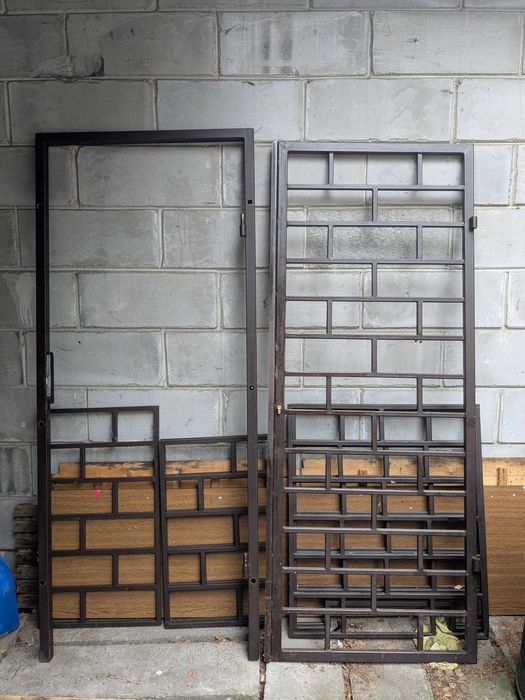 Drzwi antywłamaniowe z ramą