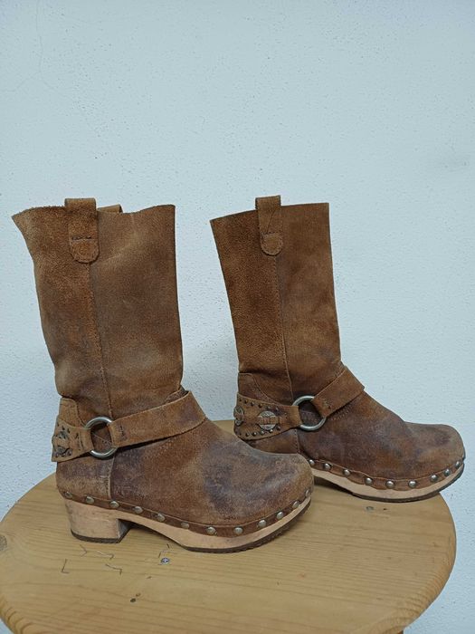 Botas de Cano Alto da Marca Xuz, como novas