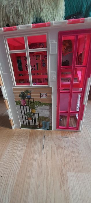 Używany domek dla lalek od Barbie
