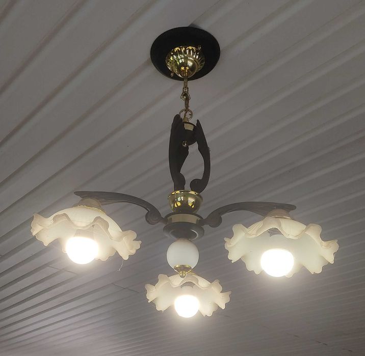 люстра на три рожка