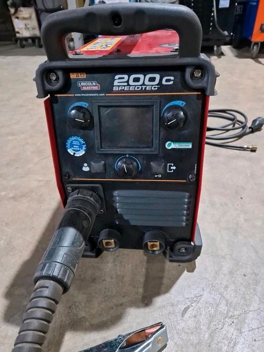 Spawarka gazowa Lincoln Electric 200 C Speedtec