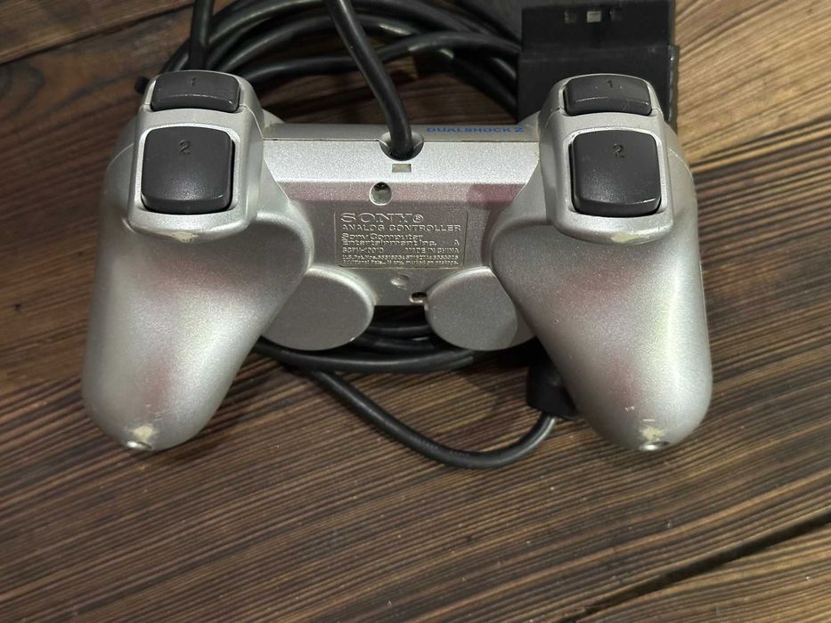 Kolekcja PS2 Silver + joystick + karta pamięci + okablowanie. - po serwisie