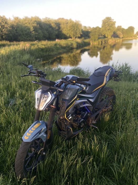 продам Mustang st200