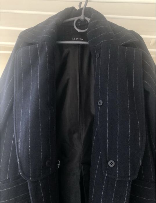 Весеннее/осеннее синее пальто в полоску