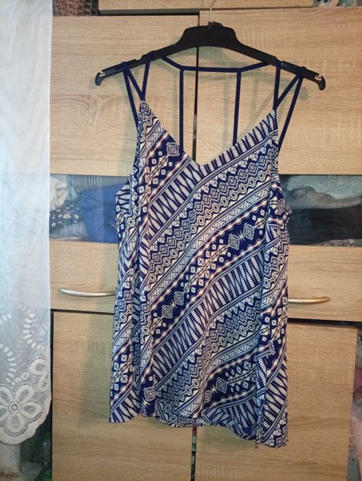 Piękny Top Na Ramiączkach Wzory Uni