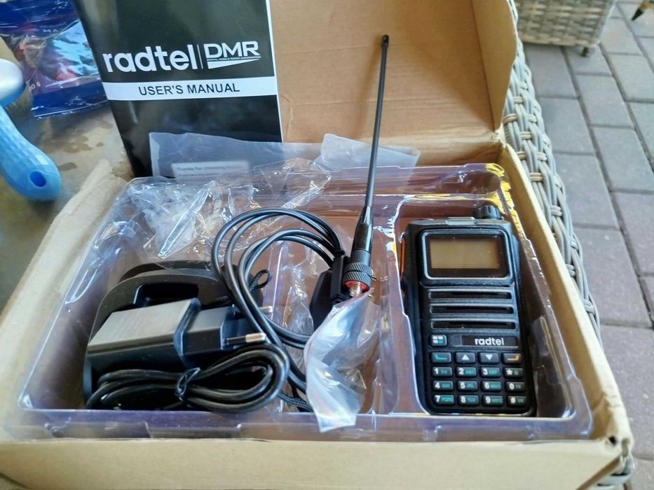 Radtel RT-4D trx UHF,VHF, DMR airband AM