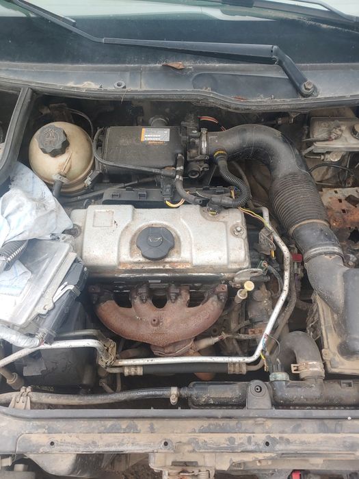 Peugeot Citroen 206 207 307 406 605  Partner Berlingo1.4 1.6 2.0 мотор