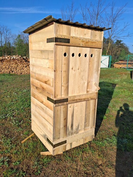 Toaleta drewniana WC wychodek