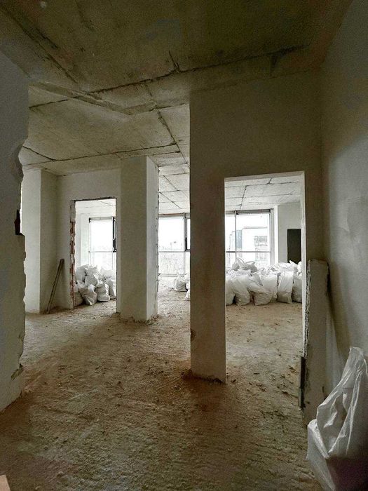 Преміальний пентхаус з терасою у парку SB