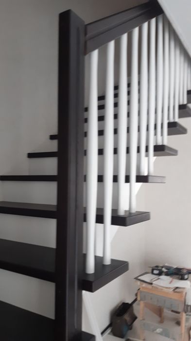 Сходи.із деревини,набудьяку складність.