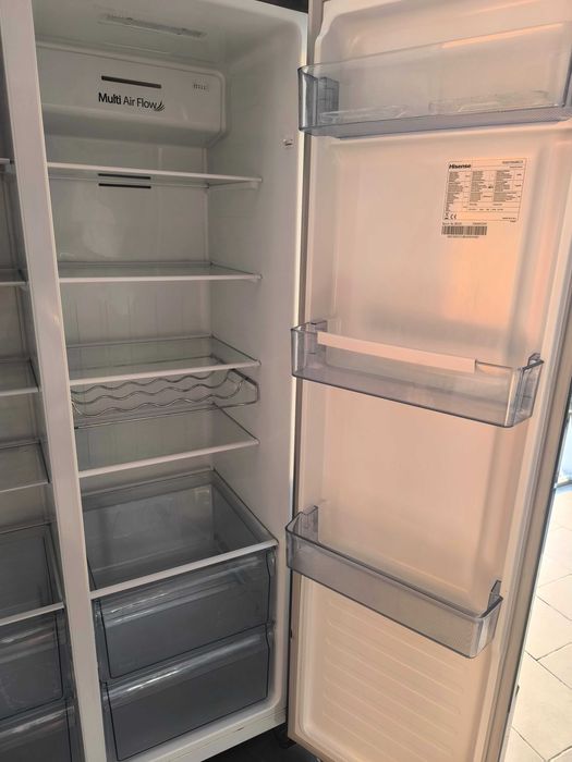 Frigorífico Americano Hisense 519Lts