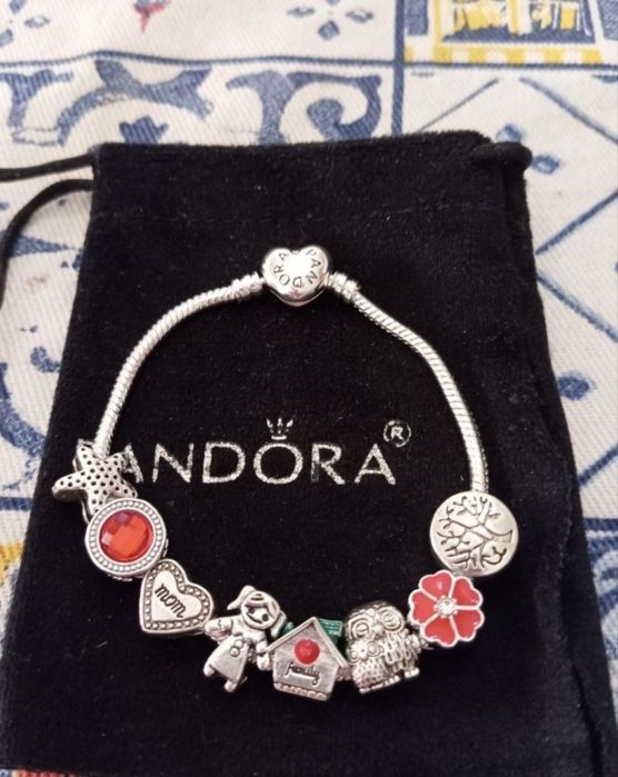Pulseira Pandora ( Entrega  em lisboa ou almada )