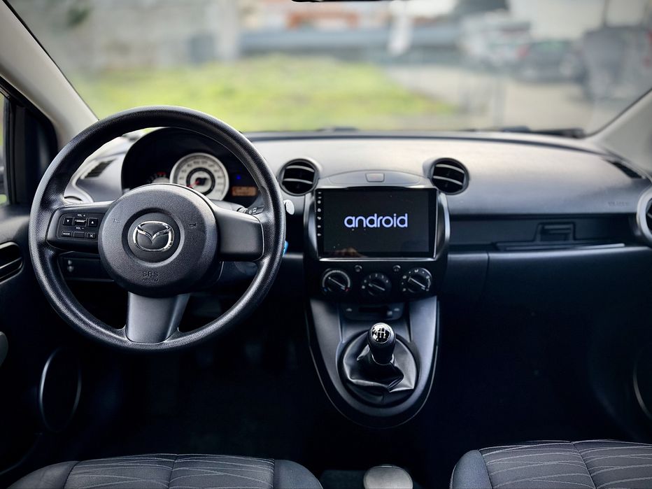 Mazda 2 - 1.300cc - 155.000kms