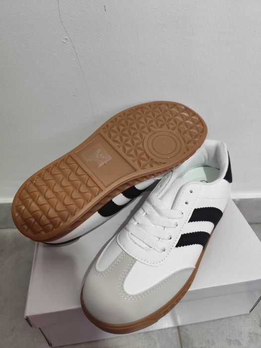 Sapatilhas de senhora vários tamanhos