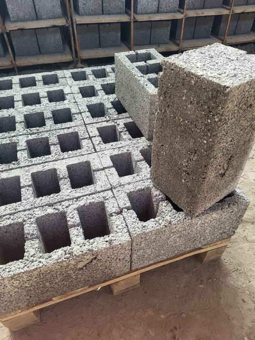 Шлакоблоки. Перестіночний блок.