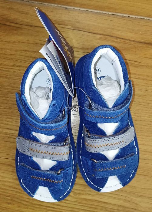 Buty sandałki profilowane, kapcie Bartek dziecięce 24