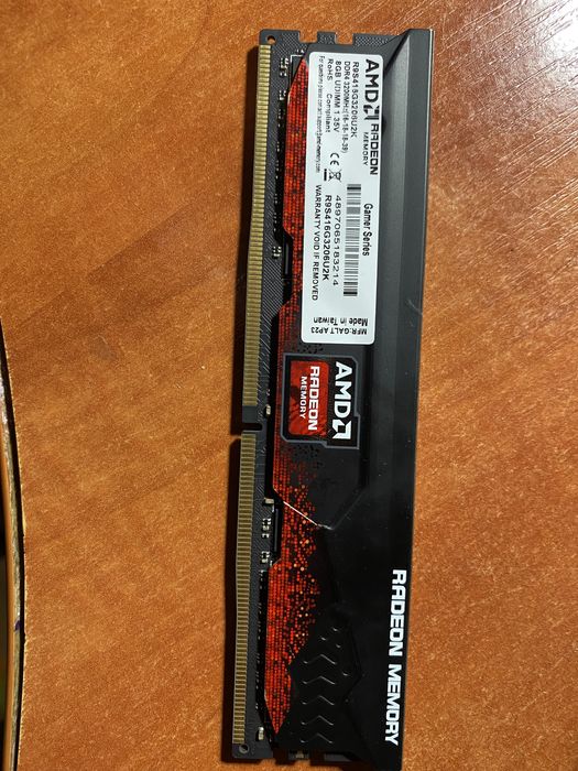 Оперативна пам'ять AMD Radeon R9 Gamer Series 8GB DDR4-3200