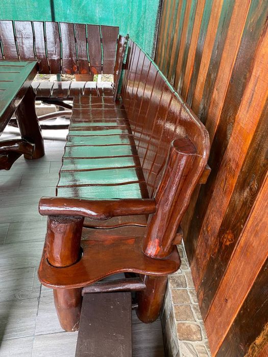 Комплект (стол и лавочки) садовой мебели из массива дерева для террасы