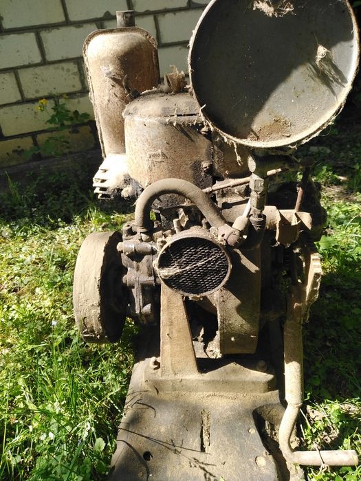 Двигун д 300  в робочому стані