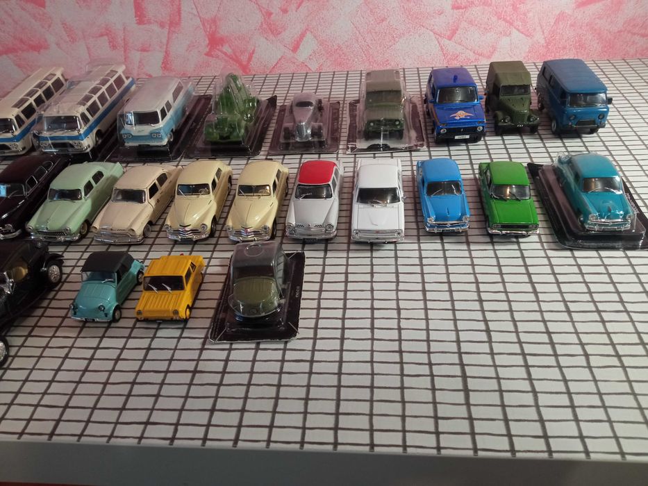 Машинки колекційні