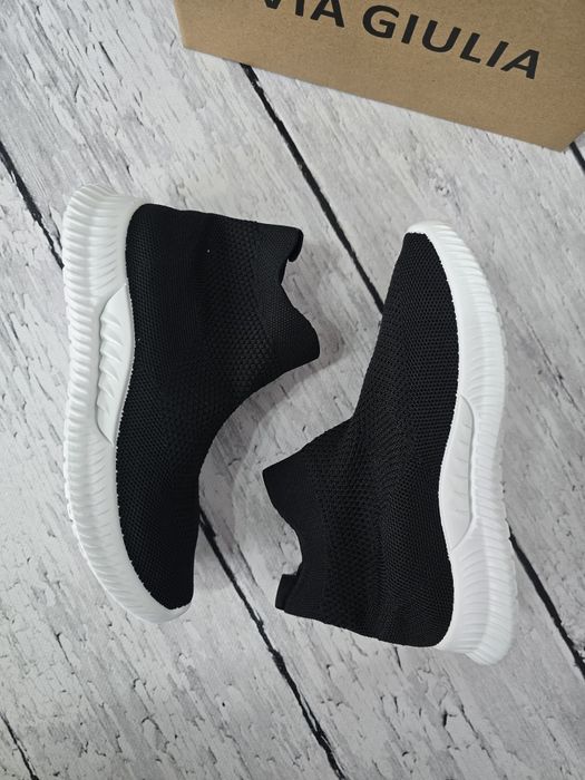 Nowe wsuwane lekkie buty damskie r. 37