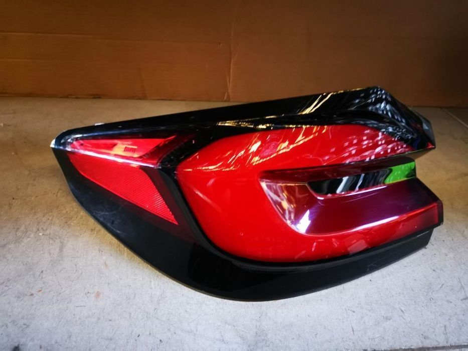 BMW G30 LCI FAROLIM ESQUERDO - FT165