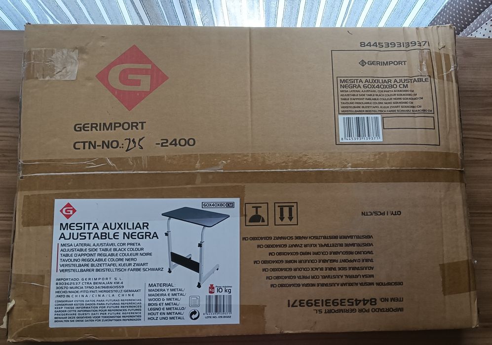 Mesa auxiliar preta