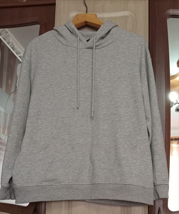 Новый спортивный костюм.