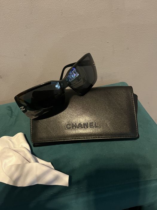 Oculos chanel com caixa