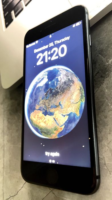 Продаю iPhone 8, 64 ГБ, Black