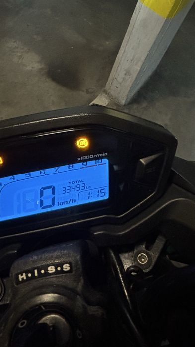Honda cb500f.
