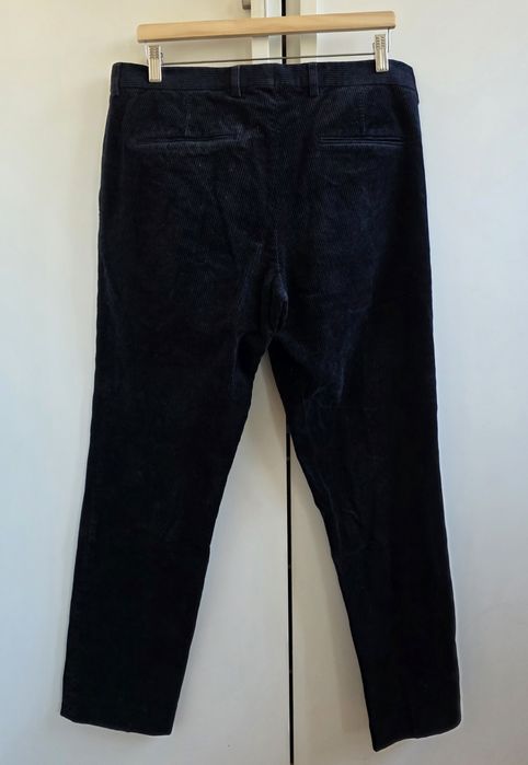 Oscar Jacobson sztruksy męskie chinosy XL granatowe  scandi