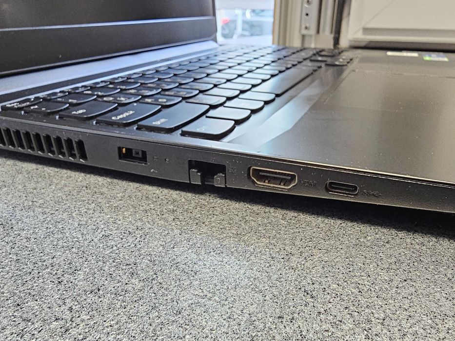 Laptop gamingowy  Lenovo IdeaPad Gaming 3 15IHU6