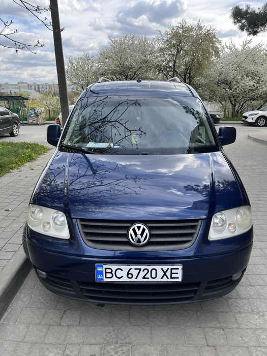 VW Caddy Maxi 2009рік оригінальний пасажир