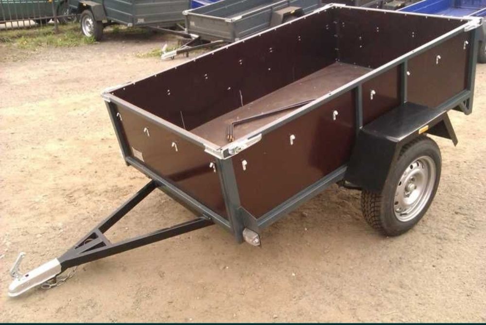 Прицеп легковой 2.20м /1.31м Хамер Люкс бакелитовый причіп