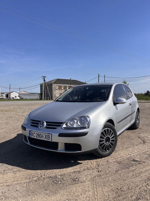 Volkswagen Golf V