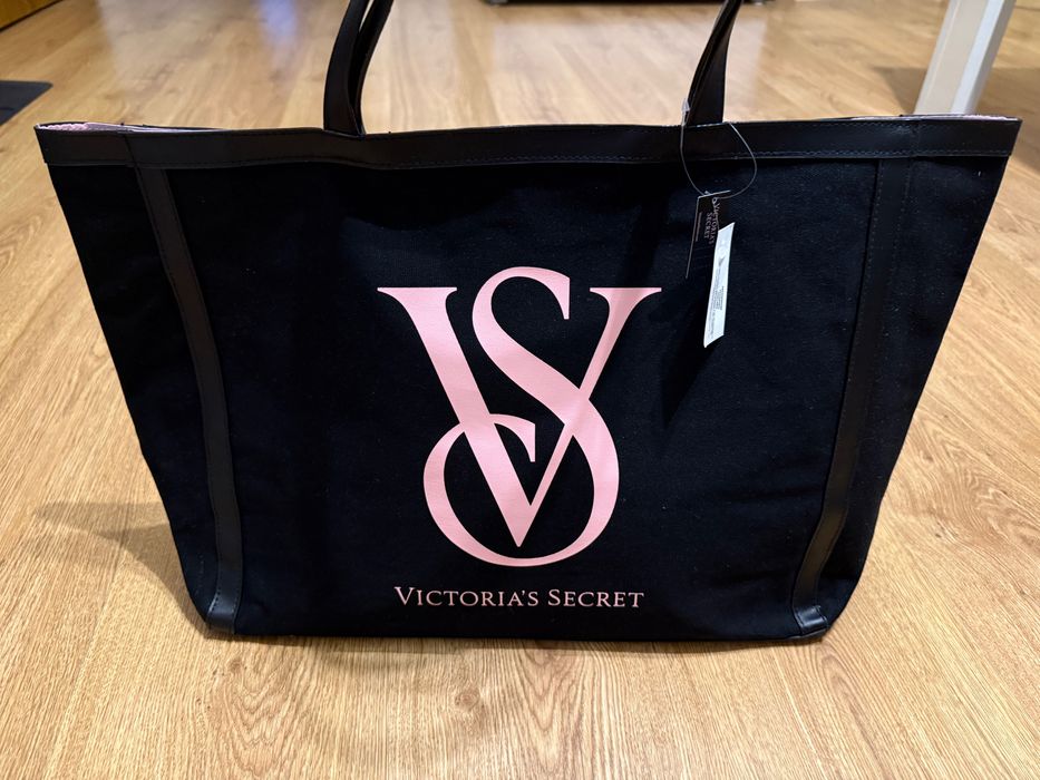 Torebka szopper Victoria’s Secret